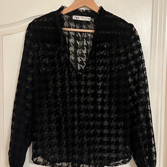 Zara Black Blouse - Picture 1 of 3